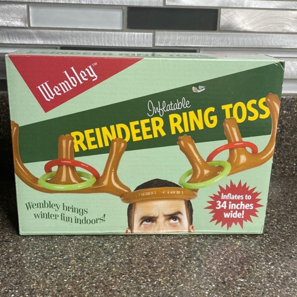 NWOT Inflatable Reindeer Ring‎ Toss